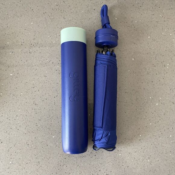 Gilley Modern Umbrella with a Watertight Twist Blue - Picture 5 of 6